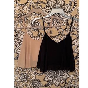 2 crop tops